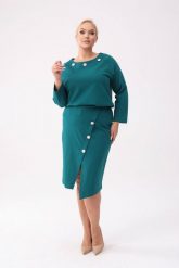 Elegancki zielony komplet Celeste - bluzka z długim rękawem + asymetryczna spódnica PLUS SIZE XXL OVERSIZE. Zielone bluzki Moda Size Plus Iwanek, plus size, z aplikacjami, z elastanu, biznesowe, z asymetrycznym kołnierzem, plus size, bez ramiączek. W wyprzedaży za 258.90 zł.