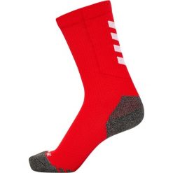 Hummel niskie skarpety treningowe z recyklingowanego poliestru – TRUE RED/WHITE. Czerwone skarpetki Hummel, bez wzorów, z bawełny. Za 79.95 zł.