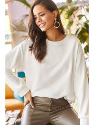 Olalook Bluza w kolorze białym rozmiar: M. Białe bluzy Olalook, m, bez wzorów, bez kaptura. Za 63.95 zł.