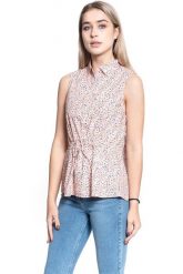 BLUZKA DAMSKA MUSTANG Evi Summer Blouse 1009464 11712. Bluzki Mustang, s, bez wzorów, bez kołnierzyka, bez ramiączek. W wyprzedaży za 39.99 zł.