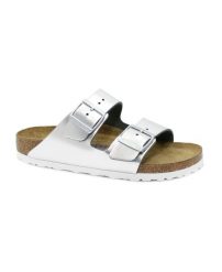 Klapki damskie Birkenstock Arizona. Szare klapki Birkenstock, bez wzorów, z materiału, bez obcasa, bez zapięcia. Za 695.00 zł.