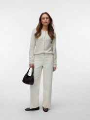 Vero Moda Kardigan w kolorze białym rozmiar: XS. Białe swetry Vero Moda, xs, bez wzorów, ze splotem, bez ramiączek. Za 129.95 zł.