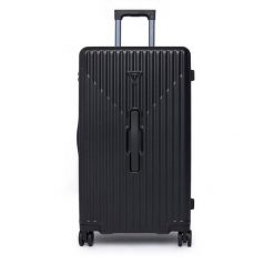Walizka średnia Guess. Czarne walizki Guess, średnie. Za 1,239.00 zł.