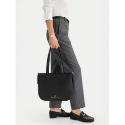 Torebka Beverly Hills Polo Club. Czarne torebki klasyczne Beverly Hills Polo Club, bez wzorów, klasyczne, bez dodatków. Za 219.99 zł.