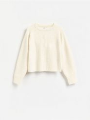 Sweter z dodatkiem wełny - kremowy. Białe swetry Reserved, l, bez wzorów, z dzianiny, bez ramiączek. Za 139.99 zł.