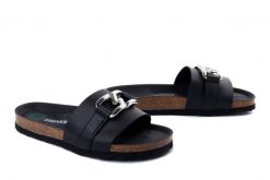 DR. BRINKMANN 700559-01 schwarz, klapki damskie. Czarne klapki Dr. Brinkmann, bez wzorów, bez obcasa, bez zapięcia. Za 219.90 zł.
