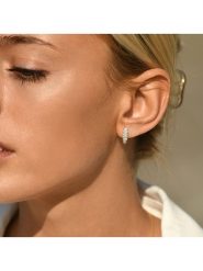 CARATELLI Złote kolczyki-wkrętki z diamentami rozmiar: onesize. Białe kolczyki CARATELLI, z diamentem, złote. Za 2,166.99 zł.