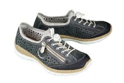 RIEKER N42P6-14 blue, półbuty damskie. Niebieskie półbuty wsuwane Rieker, na lato, bez wzorów, z gumy, bez obcasa. Za 369.90 zł.