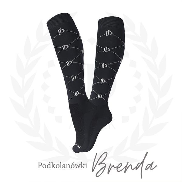 Skarpety do jazdy konnej damskie JD ATTACK Brenda. Czerwone skarpetki JD ATTACK, bez wzorów. Za 49.00 zł.