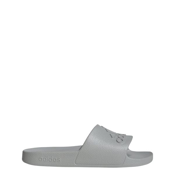 Klapki basenowe dla dorosłych Adidas Adilette Aqua. Szare klapki adidas, bez wzorów, sportowe, bez obcasa, bez zapięcia. Za 89.99 zł.