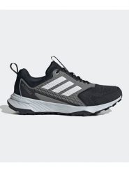 Adidas Buty "TERREX TRACEFINDER 2" w kolorze czarnym do biegania rozmiar: 37. Czarne buty do biegania adidas, bez wzorów, bez zapięcia, do biegania. Za 260.14 zł.