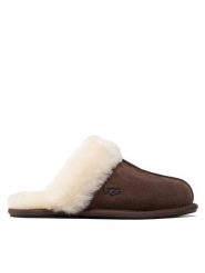 Ugg Kapcie W Scuffette II 1106872 Brązowy. Brązowe kapcie UGG, bez wzorów, ze skóry. Za 319.99 zł.
