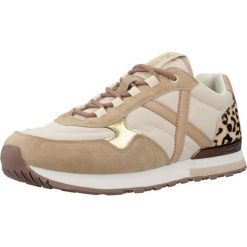 Buty MUNICH SUNSET 61 Brązowy. Brązowe buty trekkingowe munich, bez wzorów, ze skóry, bez zapięcia, trekkingowe. Za 397.99 zł.