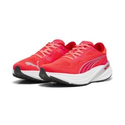 Buty do biegania Dorosły Puma Magnify Nitro 2 róża. Czerwone buty do biegania Puma, bez wzorów, bez zapięcia, do biegania. W wyprzedaży za 423.10 zł.