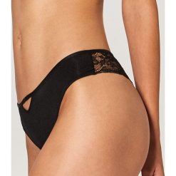 Stringi - Czarny. Stringi marki KALENJI. W wyprzedaży za 19.99 zł.