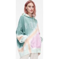 Bluza z wzorem tie-dye - Zielony. Zielone bluzy Cropp, s, bez wzorów, z bawełny, bez kaptura. W wyprzedaży za 79.99 zł.