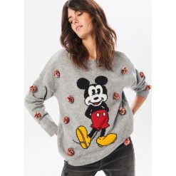 Sweter z Myszką Miki - Szary. Swetry marki DOMYOS. W wyprzedaży za 99.99 zł.