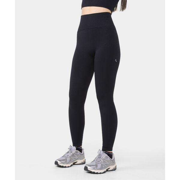 Legginsy bezszwowe dla kobiet na siłownię Carpatree Dopamine Buzz. Czarne legginsy Carpatree, bez wzorów, sportowe. Za 199.99 zł.