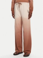 Liu Jo Sport Spodnie dresowe TA5116 FS090 Beżowy Relaxed Fit. Brązowe spodnie dresowe Liu Jo Sport, bez wzorów, z bawełny. Za 719.99 zł.