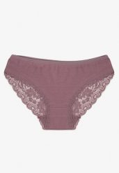Fioletowe Majtki Figi Zdobione Koronką Venissella. Fioletowe figi Born2be, z aplikacjami, z bawełny. Za 9.99 zł.