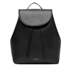 Plecak Calvin Klein. Czarne plecaki Calvin Klein, bez wzorów, bez dodatków. Za 419.99 zł.