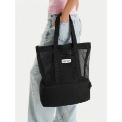 Torebka Guess Jeans. Czarne shopper bag Guess Jeans, z aplikacjami, z jeansu, bez dodatków. Za 189.99 zł.