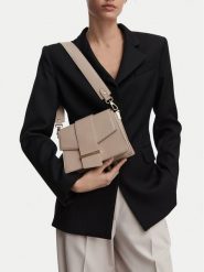 MEXX Torebka CEO-MEXX-S-004-10 Beżowy. Brązowe torebki klasyczne Mexx, bez wzorów, ze skóry, bez dodatków. Za 199.99 zł.