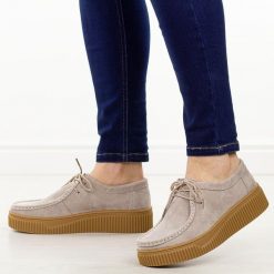 Beżowe skórzane półbuty damskie Filippo Dp7500/26. Brązowe półbuty wsuwane Filippo, na jesień, bez wzorów, z jeansu, biznesowe, z okrągłym noskiem, bez obcasa, na płaskiej podeszwie. Za 239.00 zł.