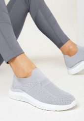 Jasnoszare Wsuwane Buty Sportowe z Elastyczną Cholewką Leyna. Szare buty sportowe lifestyle Born2be, na lato, bez wzorów, bez zapięcia. W wyprzedaży za 71.99 zł.