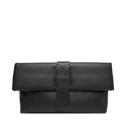 Torebka Emporio Armani. Czarne kopertówki Emporio Armani, bez wzorów, bez dodatków. Za 1,269.00 zł.