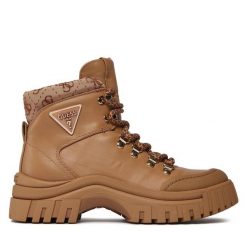 Botki Guess. Brązowe botki Guess, z aplikacjami, bez obcasa, na płaskiej podeszwie, bez zapięcia. Za 359.99 zł.