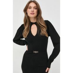 Twinset sukienka kolor czarny midi dopasowana. Czarne sukienki Twinset, l, bez wzorów, bez kołnierzyka, bez ramiączek, midi, dopasowane. Za 989.99 zł.