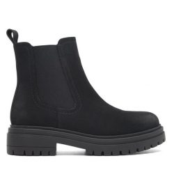 Botki JENNY. Czarne botki Jenny, bez wzorów, bez obcasa, na płaskiej podeszwie, bez zapięcia. Za 119.99 zł.