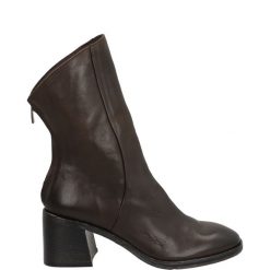 BRĄZOWE BOTKI 9773 CUSNA FONDE. Brązowe botki Venezia, bez wzorów, ze skóry, bez obcasa, bez zapięcia. Za 379.00 zł.