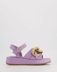 SANDAŁY Z ŁAŃCUCHEM 1095 LILA. Sandały Venezia, bez wzorów, ze skóry, bez obcasa, na platformie, bez zapięcia. Za 289.00 zł.