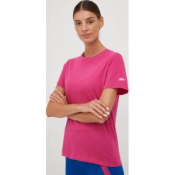 Reebok t-shirt Workout Ready damski kolor różowy. Czerwone t-shirty Reebok, m, bez wzorów, z bawełny, bez kołnierzyka, bez ramiączek. W wyprzedaży za 53.99 zł.