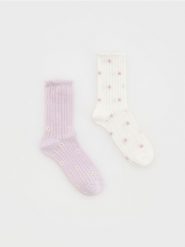 Skarpetki 2 pack - złamana biel. Skarpetki Reserved, bez wzorów. Za 39.99 zł.