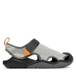 Sandały Crocs. Szare sandały Crocs, bez wzorów, z meshu, bez obcasa, na płaskiej podeszwie, bez zapięcia. Za 219.99 zł.
