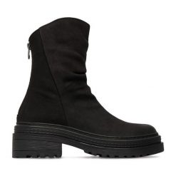 Botki G-Star. Czarne botki G-Star, bez wzorów, retro, bez obcasa, na płaskiej podeszwie, bez zapięcia. Za 449.99 zł.