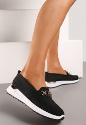 Czarne Wsuwane Półbuty w Stylu Tenisówek Ozdobione Klamrą Wiatalia. Czarne półbuty wsuwane Renee, bez wzorów, z jeansu, bez obcasa, na płaskiej podeszwie. Za 59.99 zł.