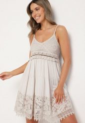 Beżowa Rozkloszowana Sukienka w Haftowany Wzór Mavironne. Brązowe sukienki Born2be, na imprezę, s, bez wzorów, eleganckie, bez kołnierzyka, bez ramiączek, mini, rozkloszowane. W wyprzedaży za 84.99 zł.