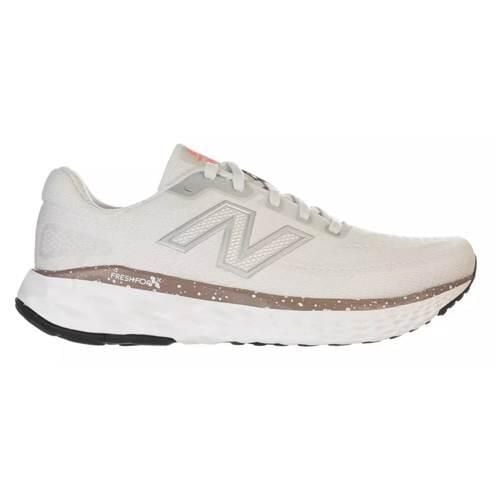 Buty do biegania damskie New Balance Fresh Foam X Evoz V4. Białe buty do biegania New Balance, bez wzorów, bez zapięcia, do biegania. Za 775.00 zł.