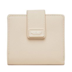 Portfel Nine West. Brązowe portfele Nine West, bez wzorów. Za 69.99 zł.