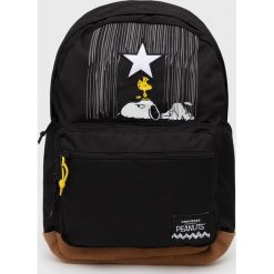Converse plecak kolor czarny duży z nadrukiem. Czarne plecaki Converse, bez wzorów, do ręki, z nadrukiem, bez dodatków. Za 259.99 zł.