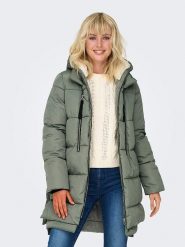 ONLY Płaszcz zimowy "Nora" w kolorze zielonym rozmiar: XL. Zielone płaszcze ONLY, na zimę, xl, bez wzorów, z puchu, bez kaptura. Za 277.36 zł.