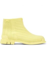 Camper Botki w kolorze żółtym rozmiar: 36. Żółte botki Camper, bez wzorów, bez obcasa, bez zapięcia. Za 282.99 zł.