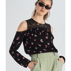 Bluzka z falbanką - Wielobarwn. Bluzki marki Sinsay. Za 59.99 zł.
