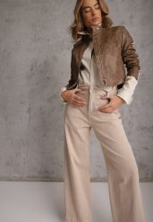 Beżowe Jeansy High Waist Wide Leg z Bawełny z Naszytymi Kieszonkami Yrelelin. Brązowe jeansy Renee, l, bez wzorów, z bawełny, casualowe, z podwyższonym stanem, krótkie. Za 129.99 zł.