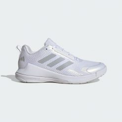 Buty Novaflight 2 Indoor. Białe buty treningowe adidas, bez wzorów, z gumy, bez zapięcia, trekkingowe. Za 479.00 zł.