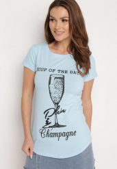 Jasnoniebieski Klasyczny T-shirt z Bawełny Ozdobiony Nadrukiem Getantia. Niebieskie t-shirty Born2be, l, bez wzorów, z bawełny, klasyczne, bez kołnierzyka, bez ramiączek. Za 39.99 zł.